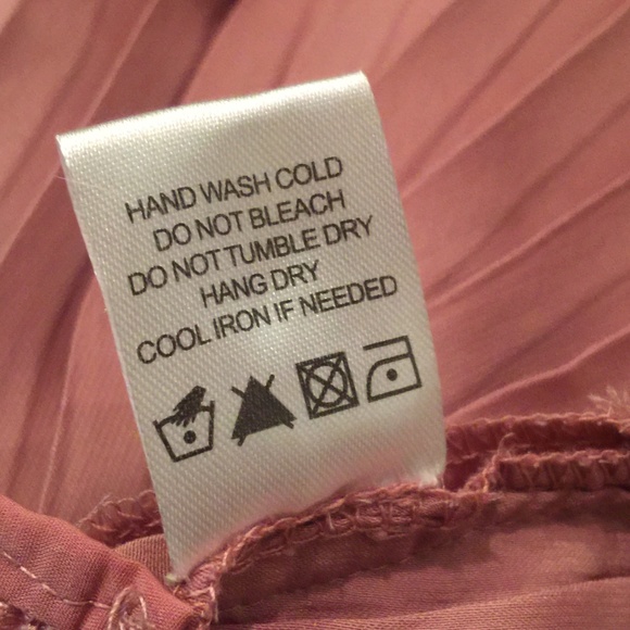 Lovers + Friends Fain Top in Orchid Small - Picture 7 of 8